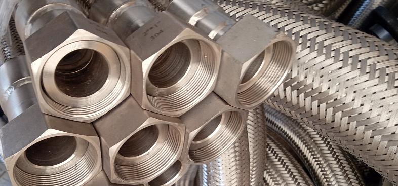 Металлорукав плоский фальц под прокладку с накидной гайкой