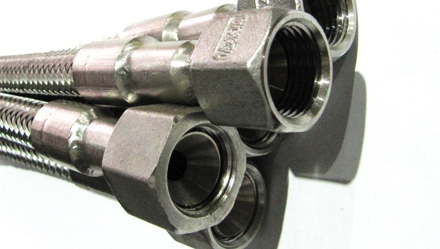 Металлорукав РВД рукав высокого давления из нержавейки накидная гайка с конусом 74 градуса для конуса 24